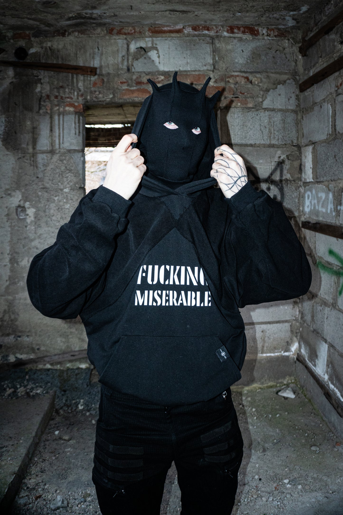 SLIGHTLY DISAPPOINTING MASK 1.0